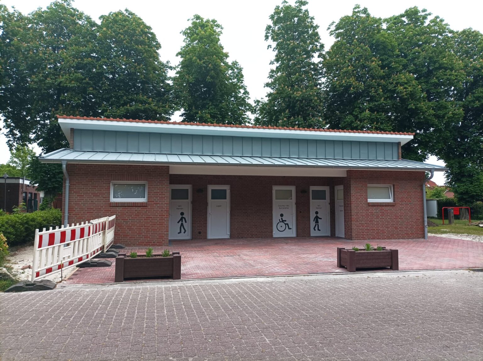 Ostrhauderfehn: Neues Sanitärhaus eröffnet - Top-Platz.de