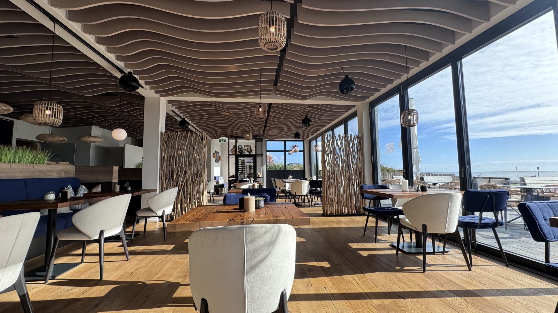 Breeze Innen 1920x1080