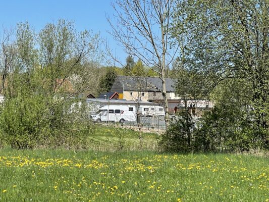 Kirchenlamitz Stellplatz mit Wiese
